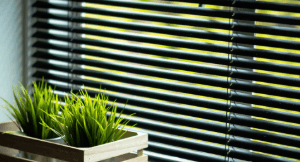 Cómo evitar el calor en un ático: persianas y soluciones eficaces 1 Persianas térmicas